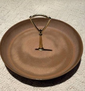 lot 1144 image: Frankoma Handled Server (Approximately 10 inch diameter)