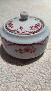 lot 1149 image: China Trinket Bowl with Lid Red Flower Pattern