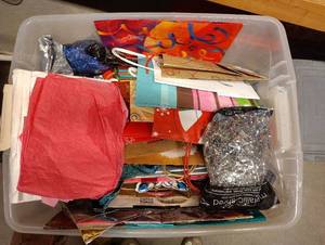 lot 3001 image: Tote Full Of Tissue Paper And Gift Bags
