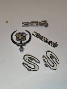 lot 3014 image: Metal Car Decals
