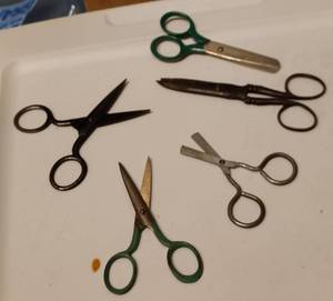 lot 3017 image: Vintage Shears and Scissors