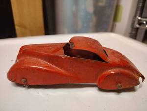 lot 3018 image: Vintage Pressed Steel Car Body