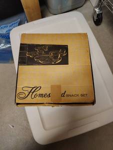 lot 3020 image: In Original Package Federal Glass Company Homestead Snack Set