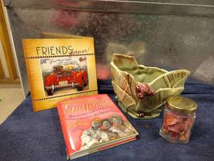 lot 3031 image: Friends Forever Books Handcrafted Vase and Jar of Dried Flowers