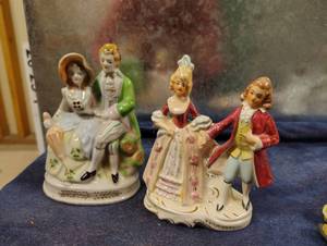 lot 3045 image: Courting Porcelain Figurines