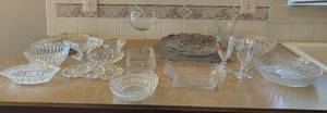 lot 803 image: Crystal Glass Serving Collection