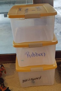lot 807 image: 3 Totes with yellow lids