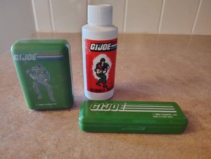 lot 811 image: Vintage GI JOE Avon Bath Set