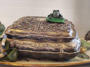 lot 821 image: Vintage Gothic Decor