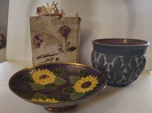 lot 831 image: Mixed Home Decor