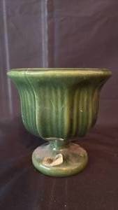 lot 704 image: Haeger Pottery Planter With Leaf Effect(approximately 5.5 inches tall)