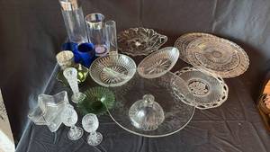 lot 708 image: Big Lot of Glassware Vintage & Modern