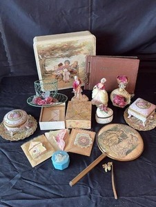 lot 731 image: Victorian Style Decor Trinket and Biscuit Boxes