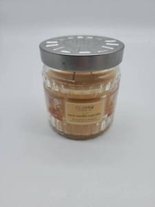 lot 68978 image: Club92 Very Vanilla Cupcake Scented Candle - Retail $12