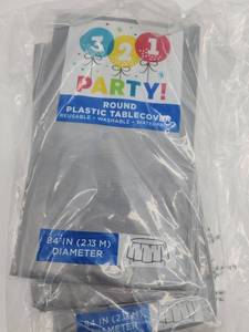 lot 69027 image: Gray Round Party Tablecover  - Retail $0