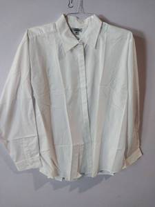 lot 66959 image: APPEARS NEW - Edwards White Button Down Dress Shirt (Size Large) 2 Pack