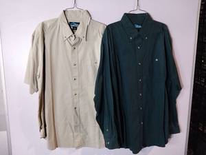 lot 66967 image: APPEARS NEW - Tri-Mountain Cotton Button Down Shirts, Khaki & Hunter Green (Size Large) Set of 2
