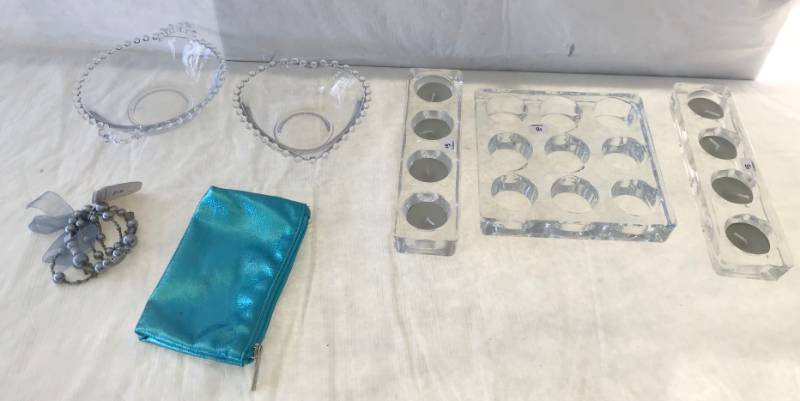 lot 5714 image: Super Cool HEAVY Tea-Lite Holders - Glassware and Misc