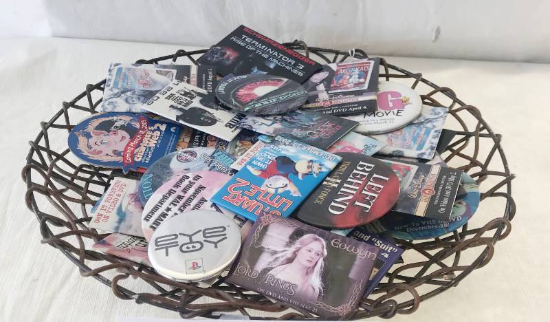lot 5717 image: Big Basket Full of Movie Buttons - Walt Disney