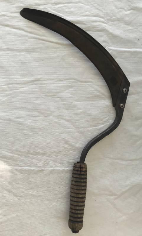 lot 5720 image: Antique Sickle Tool