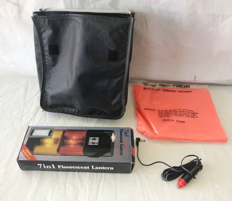 lot 5729 image: 7 in 1 Fluorescent & Poncho Kit for Car
