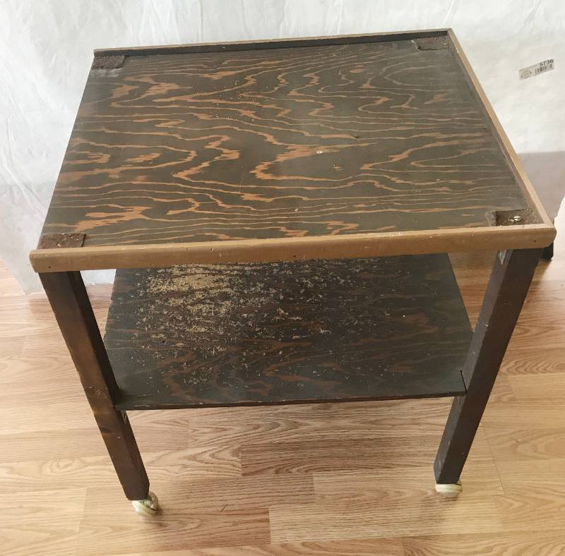 lot 5736 image: Rolling Wood Table