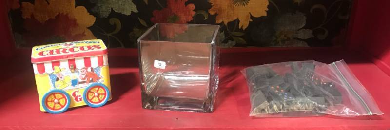 lot 5754 image: Vintage Dominos - Curious George Car - Glass Dish