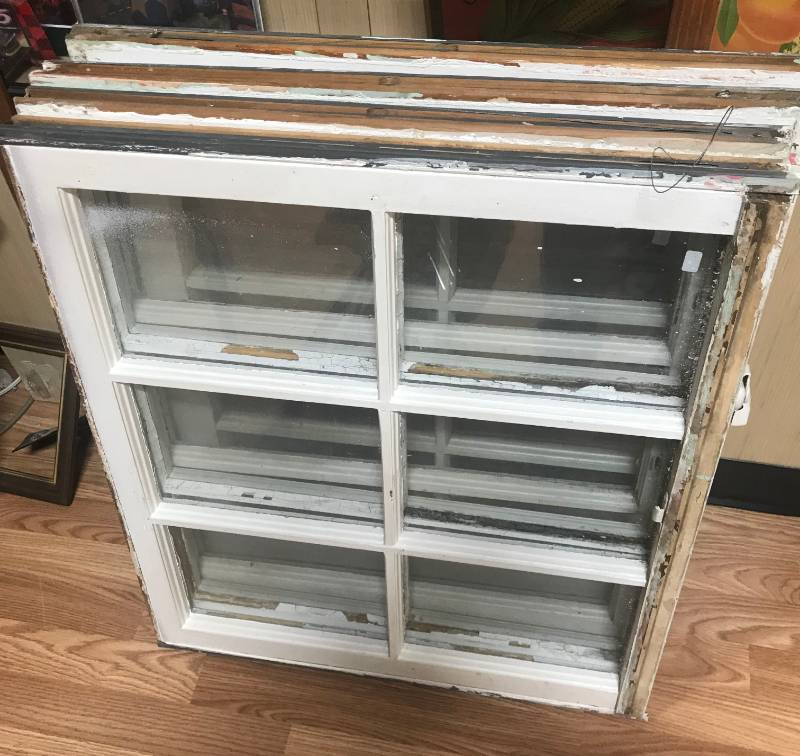 lot 5758 image: Vintage Old Wood Windows