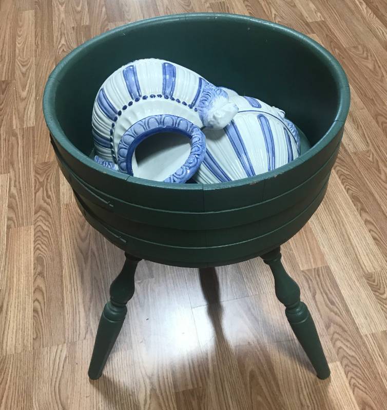 lot 5760 image: Vintage Three legged Fruit Basket  with Extras