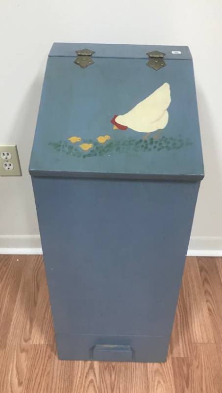 lot 5762 image: Old Potato Bin