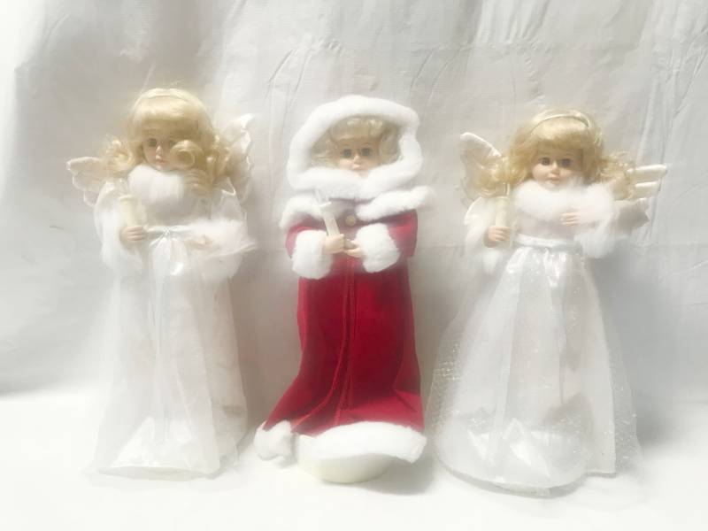 lot 5771 image: Lot of 3 Beautiful Christmas Angels - Nice - Battery Operated - Animated