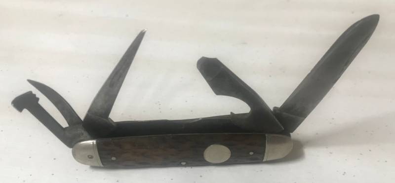 lot 5786 image: Vintage Scout Knife - See pics - WOW