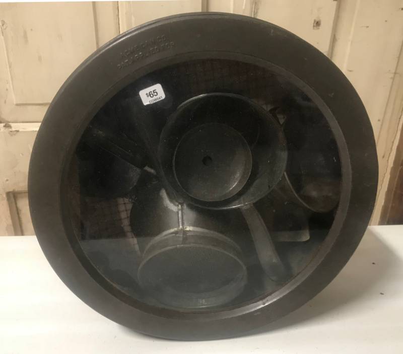 lot 5821 image: Lot of Vintage Cook Pots and Kitchen Stuff - See Photos and check these out at the preview