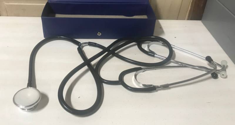 lot 5853 image: Teaching Stethoscope - Use for Both New Parents at the Same Time