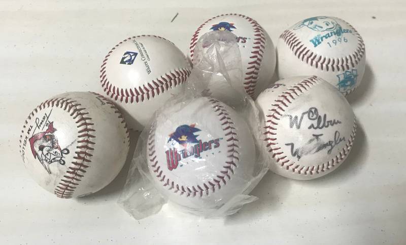 lot 5865 image: 6 Collectible Baseballs - Wranglers
