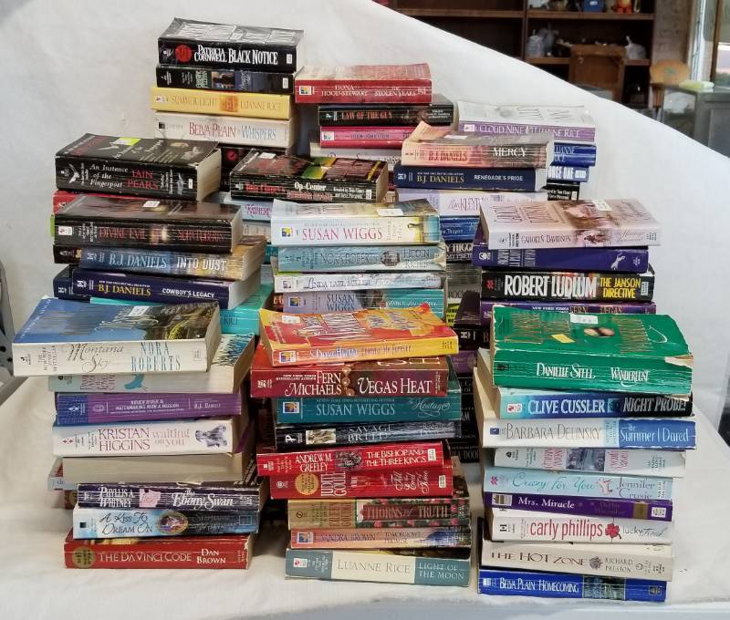 lot 5519 image: Big Lot of Paperback Books - See pics for titles