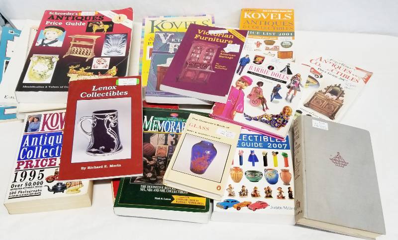 lot 5520 image: Big Lot Books - See pics for titles