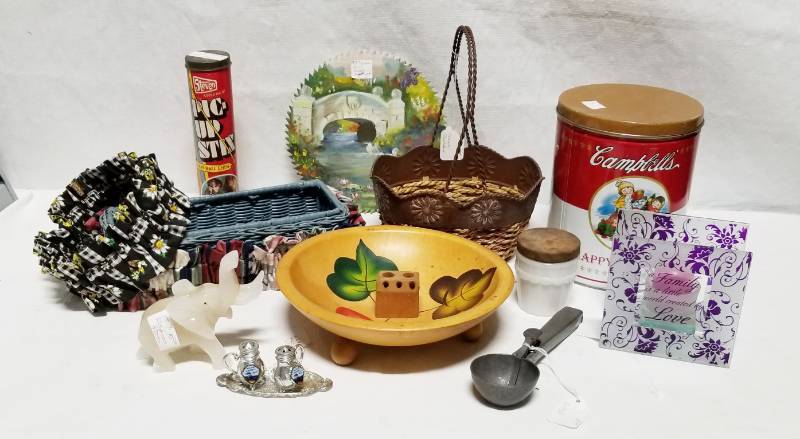 lot 5529 image: Lot of Pretty Collectibles - Pick Up Sticks and More