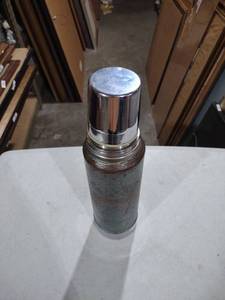 lot 798 image: 1960s Aladdin Stanley Thermos Bottle