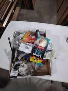 lot 811 image: Mixed Electronics Components and Parts Lot