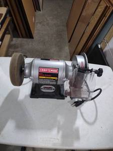 lot 824 image: Craftsman 6-inch Bench Grinder