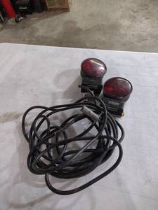 lot 853 image: Magnetic Trailer Light Kit with Wiring