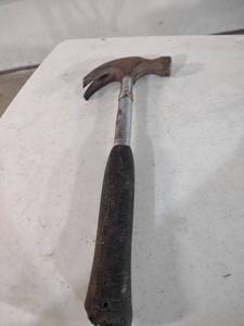 lot 891 image: Estwing Claw Hammer with Steel Handle