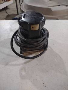 lot 899 image: Black Electric Palm Sander Power Tool