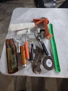 lot 901 image: Mixed Lot of Hand Tools and Shop Equipment