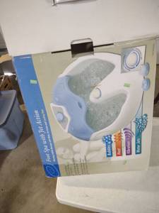 lot 905 image: Foot Spa Bath Massager with Multiple Functions