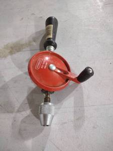 lot 922 image: Stanley Hand Drill with Red Gear Housing