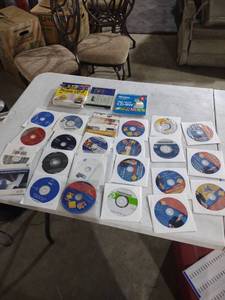lot 932 image: Computer Software CD Collection with Blank Media