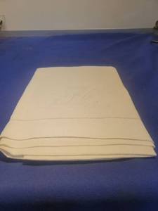 lot 4797 image: White Linen Monogrammed tea towel