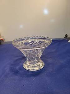 lot 5010 image: Pressed Glass Pedestal Candy Dish